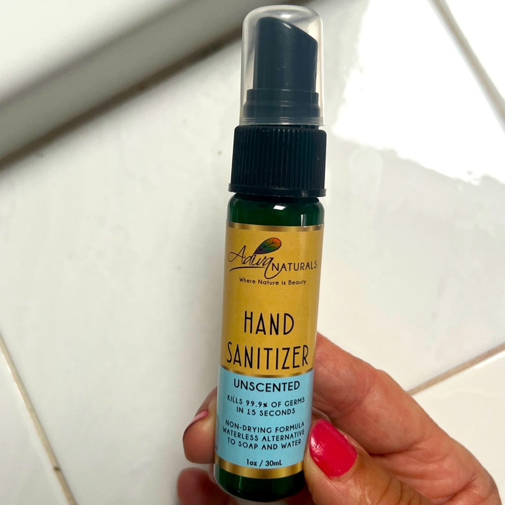 Adiva Naturals Sprayable Hydrating Hand Sanitizer. 1oz 
Brand New!